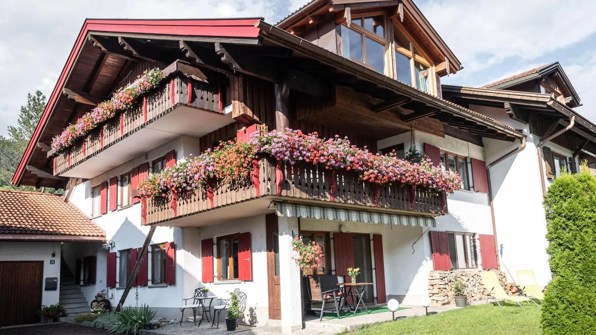 Neu! Sonnige Terrassen-Ferienwohnung In Den Bergen Bad Hindelang 0*,  Deutschland