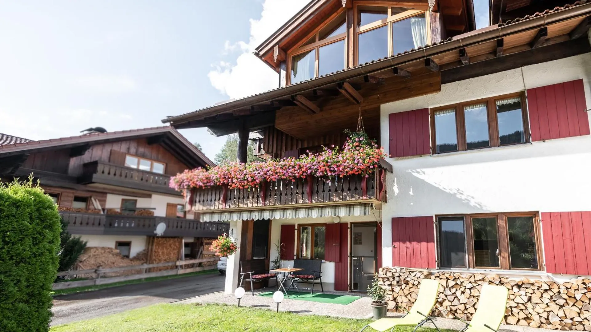 Apartment Neu! Sonnige Terrassen-Ferienwohnung In Den Bergen Bad Hindelang