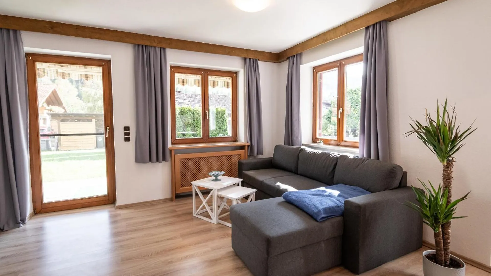 Neu! Sonnige Terrassen-Ferienwohnung In Den Bergen Bad Hindelang Apartment