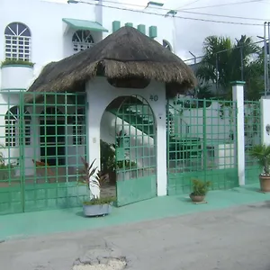 https://luz-blanca.quintano-roohotels.com