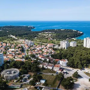 https://morena-pula.in-istria.net