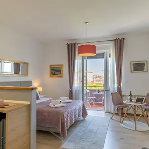 https://polai-panorama-apartments.in-istria.net